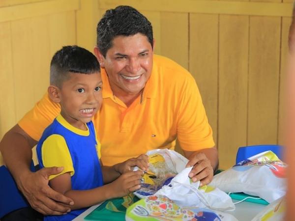 Mais de 73% dos moradores da cidade de Parintins aprovam Bi Garcia como prefeito