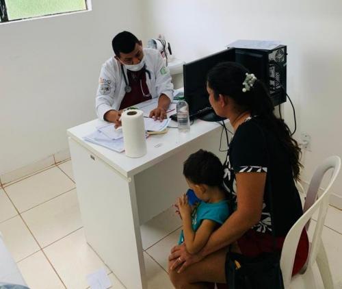 Ação com médico pediatra e clínicos gerais beneficia 300 moradores do Caburi