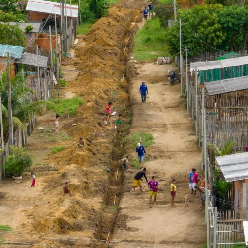 Quase 5 mil metros de rede de água são expandidos para beneficiar 800 famílias na Ocupação do Pascoal Alaggio 