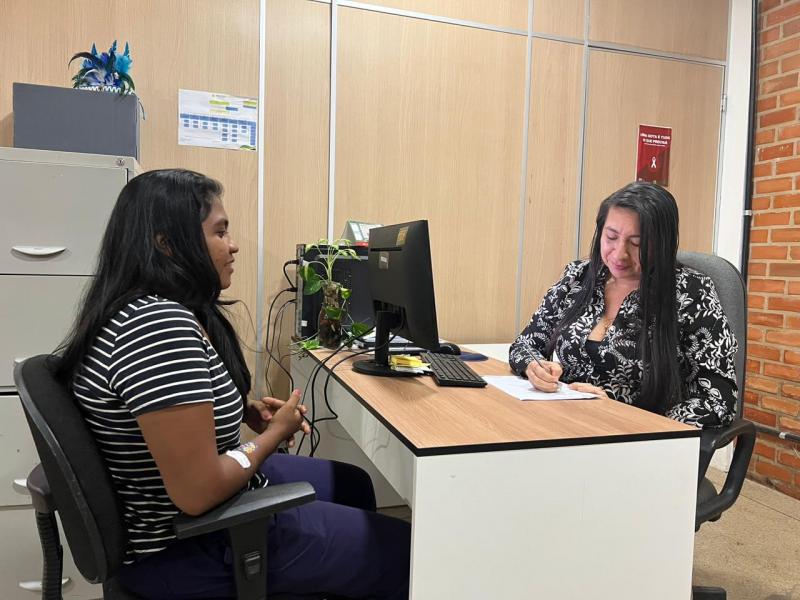 Fundação Estadual do Índio (FEI) presta assistência a indígena na luta contra insuficiência renal