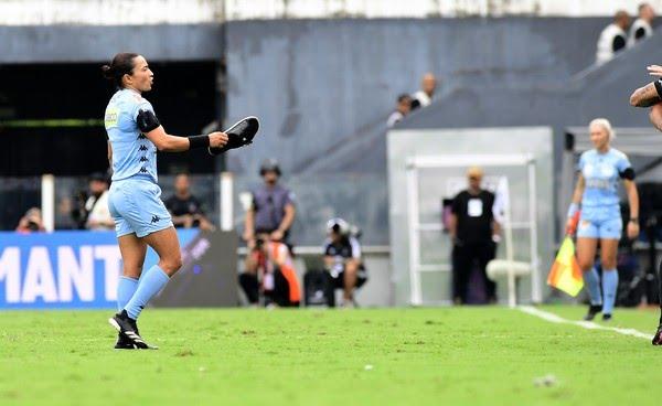 Sandro Meira Ricci explica atuação do VAR em gol do Corinthians contra o Santos: 