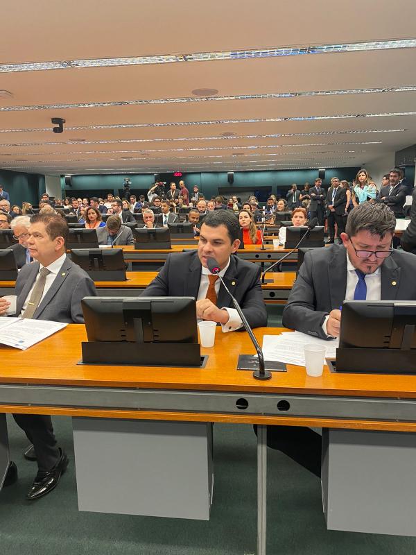 Saullo Vianna aprova requerimento para visita técnica do GT da Reforma Tributária às indústrias da Zona Franca de Manaus  