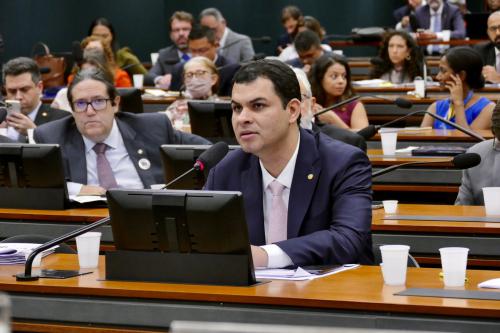 Saullo Vianna questiona secretário da Tributária, que garante segurança jurídica às empesas da ZFM 