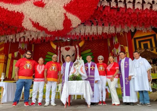 Boi da Fé: Garantido abre trabalhos de galpão com missa no Curral Lindolfo Monteverde