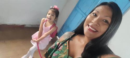 Mãe de menina TEA de cinco anos agradece o Iapin Isadora Tupinambá 