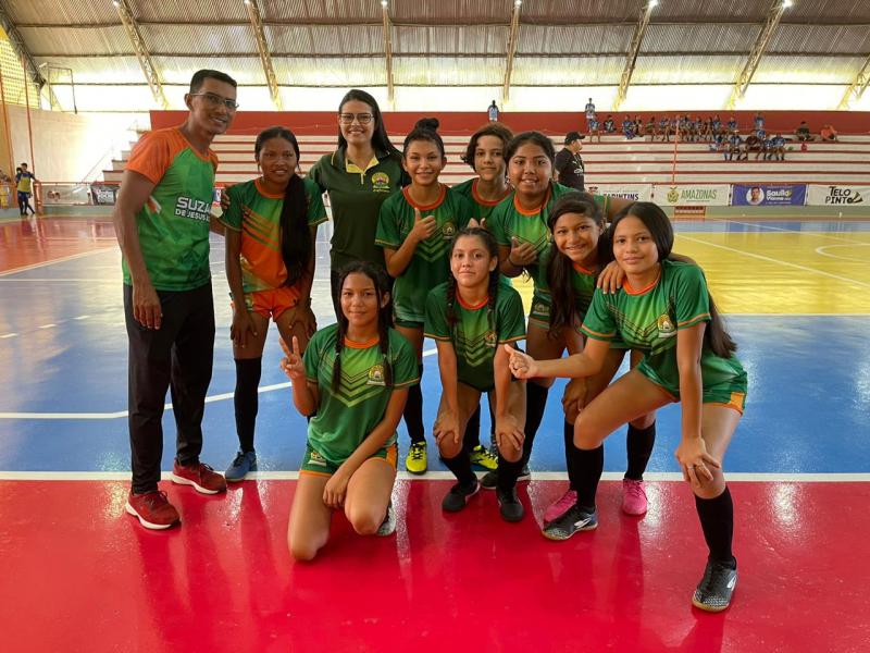 JEPs: Escola Suzana Azêdo conquista feito inédito e vai representar Parintins no Pólo III em Maués