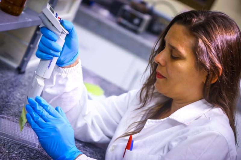 Fapeam abre inscrições para editais destinados a cientistas mulheres no AM