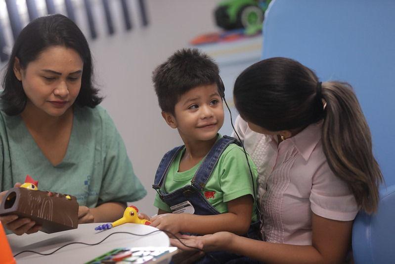 Cirurgia inédita, novos leitos e revitalização de Caimi marcam 100 dias do governo na área da Saúde
