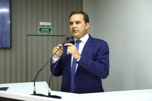 Vereador Mateus Assayag reforça pedido ao FNDE para elaboração de novos modelos de escolas na várzea