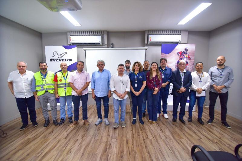 Governo do Amazonas reforça parceria com empresa Michelin para incentivo à produção de borracha nativa da região