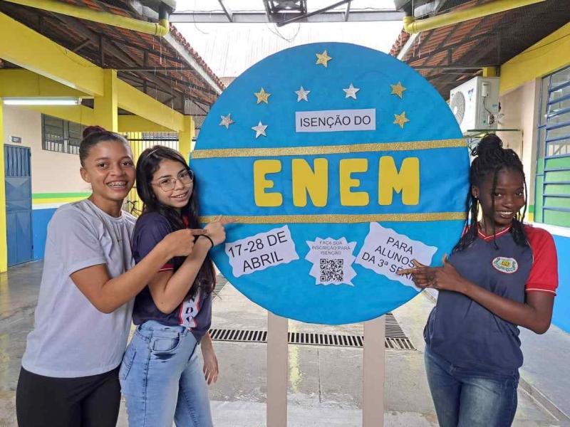 Escolas mobilizam alunos para solicitarem isenção de taxa para o Enem 2023