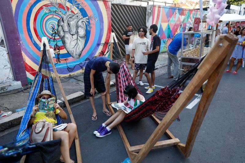 Festival Literário do Centro encerra com a participação de mais de 8,5 mil pessoas na rua Barroso