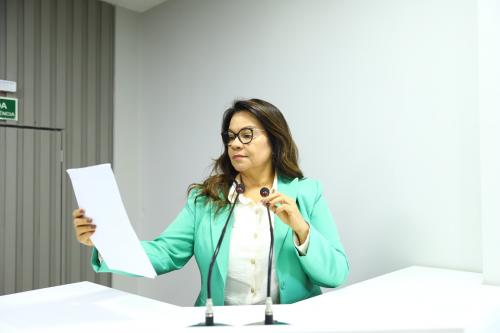 Márcia Baranda solicita projeito Auxilio-Aluguel para mulheres vítimas de violência doméstica e familiar