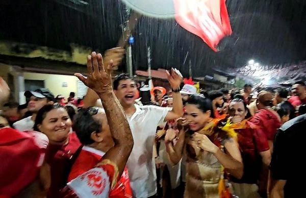 Prefeito Bi e Deputada Mayra seguem com popularidade em alta junto ao Povão, ASSISTA