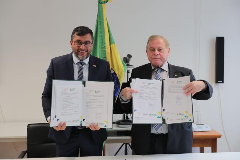 Wilson Lima formaliza cooperação com o Conselho Mundial de Energia para troca de experiências e tecnologias