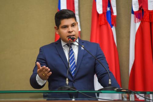 Projeto de Mário César Filho prevê validade permanente para laudo de autismo no Amazonas