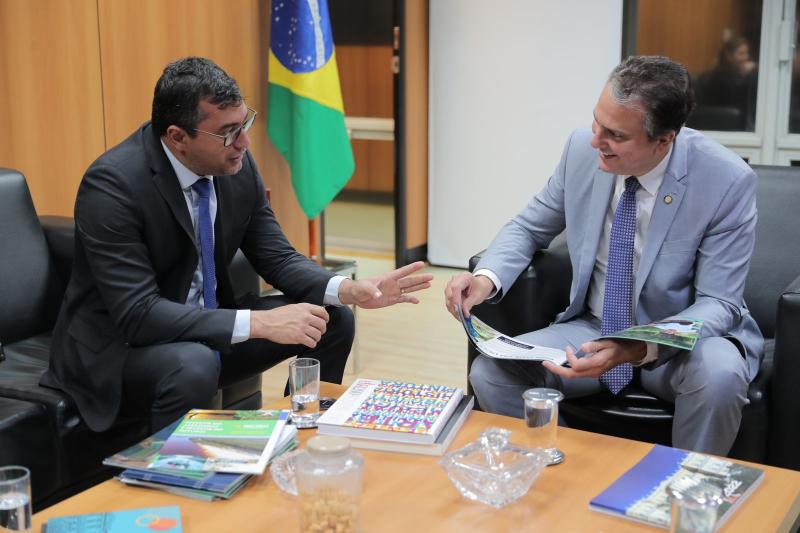 Ministro da Educação confirma a Wilson Lima que obras de unidades educacionais serão retomadas no Amazonas