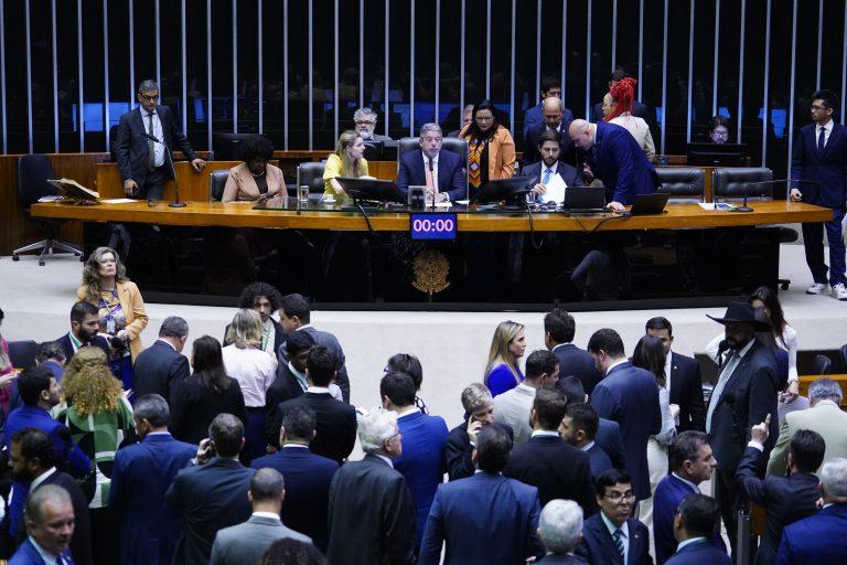 Marco temporal de demarcação das terras indígenas é aprovado na Câmara