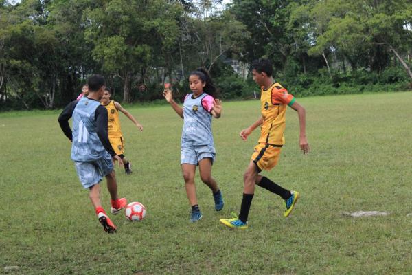 Parintins recebe peneira e ganha materiais esportivos para início do projeto “Guardiões do Futebol”