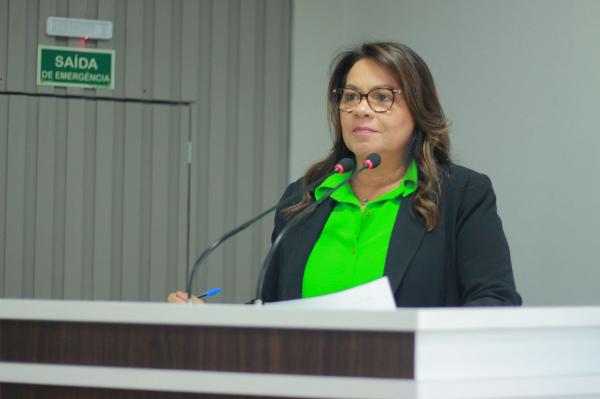 Márcia Baranda propõe inclusão da Terapia Ocupacional na Estratégia de Saúde da Família em Parintins 
