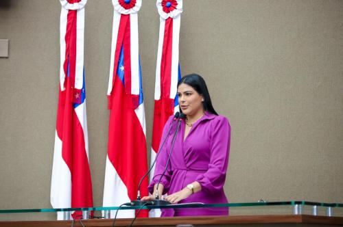 Deputada Mayra Dias propõe ampliação do Programa de Esporte e Lazer no interior do Amazonas