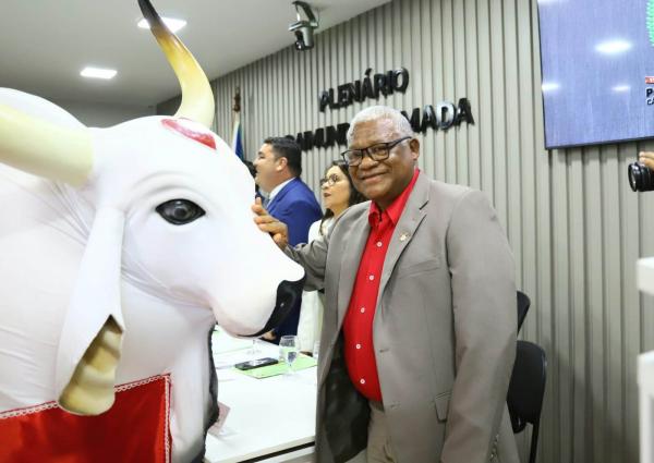 Antônio Andrade pede desculpa do governo e patrocinadores, diz que Garantido vai para arena