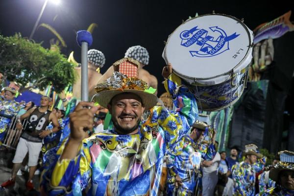 Caprichoso encerra última noite levando ao Bumbódromo um brado de revolução por meio do saber popular