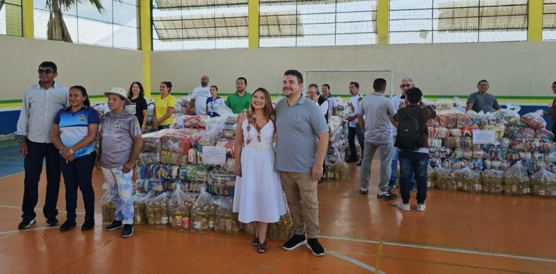 Seas e Sec entregam 17 toneladas de alimentos trocados na Festa dos Visitantes para instituições de Parintins