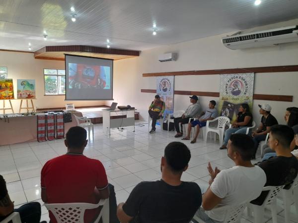 Governo do Amazonas promove cursos de condutor de guias de pesca esportiva em Maués