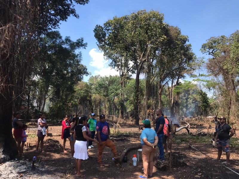 Sedema constata crime ambiental e intensas queimadas na área invadida do Loteamento Teixeirão 