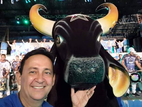Pêndulo na eleição do Caprichoso, Babá Tupinambá não vai jogar a toalha neste domingo, ainda