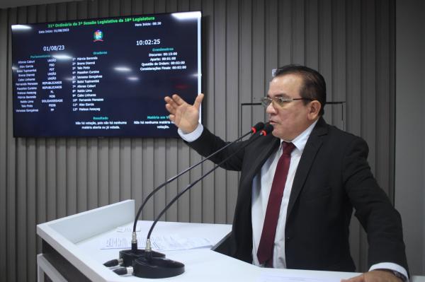 Massilon propõe a realização de campanhas de conscientização contra às frequentes queimas de lixo em quintais