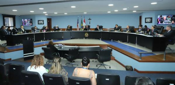 TCE-AM determina que ex-presidente da Câmara de Presidente Figueiredo devolva R$ 711 mil aos cofres públicos