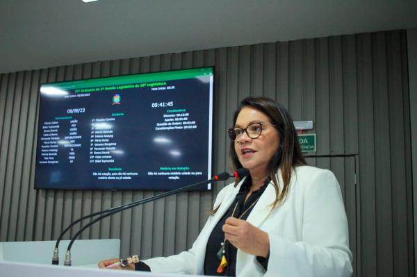 Márcia Baranda (MDB) propõe audiência pública para discutir violência contra crianças e adolescentes em Parintins