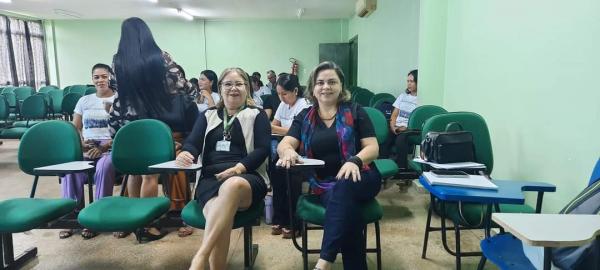 Turma de Pedagogia da UEA em Boa Vista do Ramos inicia defesa de TCCs
