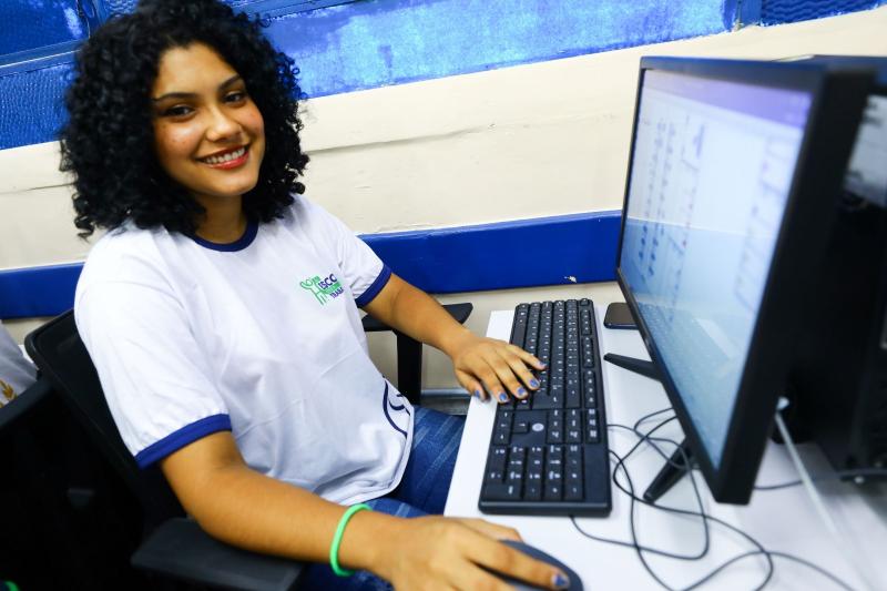‘Da Escola para o Trabalho’: Projeto transforma rotina de alunos da rede pública de ensino do Amazonas