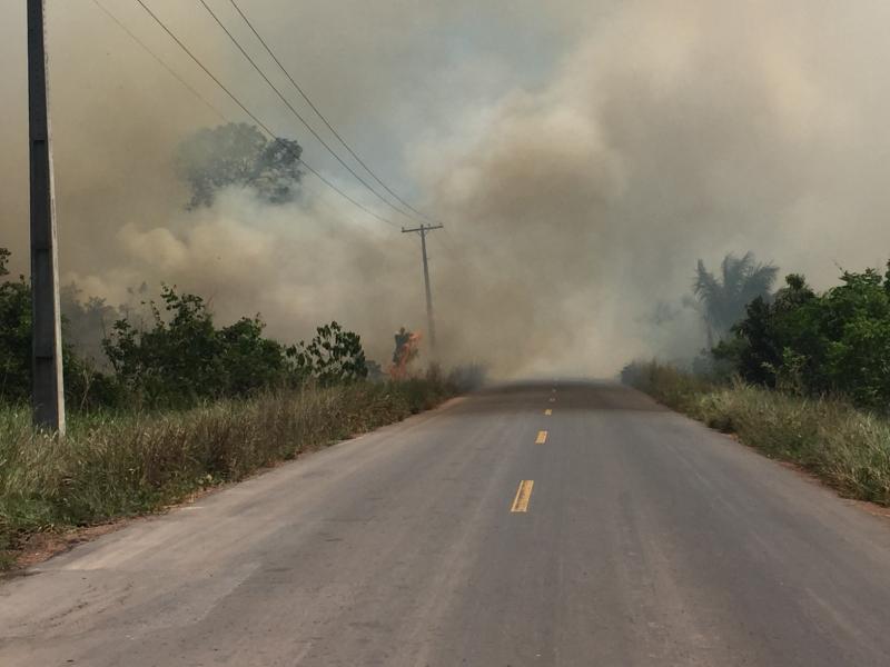 Queimadas no período de estiagem podem causar danos à rede elétrica