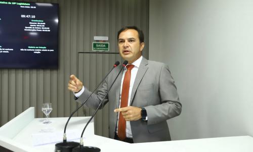 Vereador Mateus Assayag solicita asfaltamento total do bairro Pascoal Alaggio