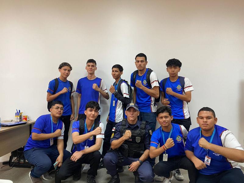 Menores aprendizes do TCE-AM participam de programação junto ao Proerd