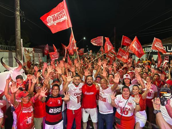 Show de toada reúne sócios para o encerramento da campanha de Ronaldo Macêdo a Presidência do Boi Garantido   