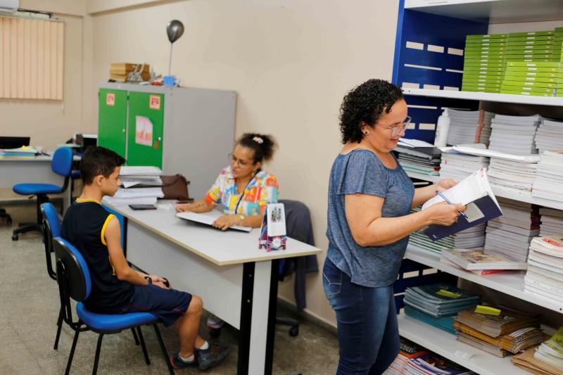 Secretaria de Educação lança edital de PSS para seleção de novos diretores escolares