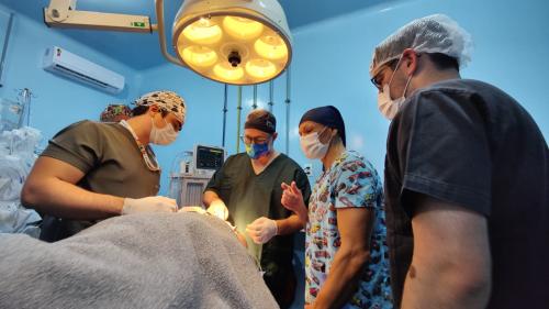 Operação Sorriso promove jornada de cirurgia de lábios leporinos em Parintins