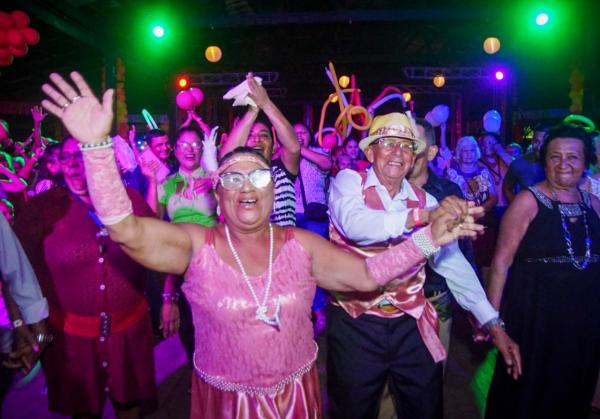 Bolerão encerrou Semana do Idoso em Parintins 