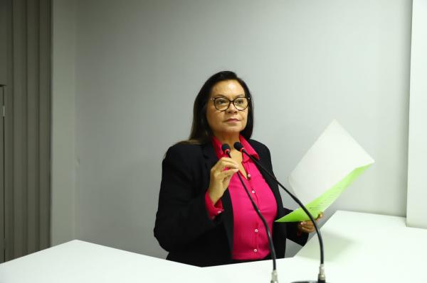 Marcia Baranda propõe mutirão de consultas com mastologista para prevenção do Câncer de Mama