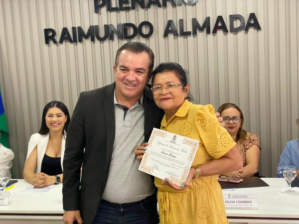 Massilon participa da sessão solene em homenagem ao Dia dos Professores 