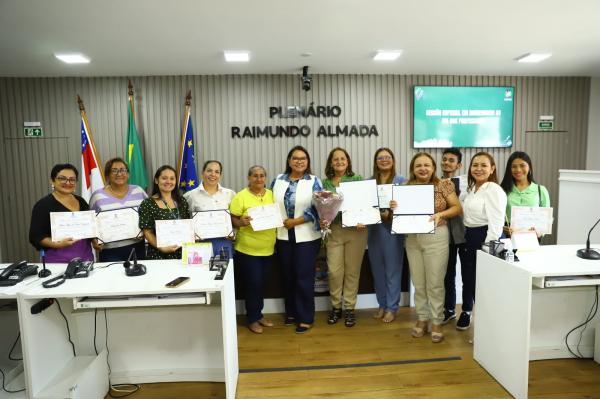 Marcia Baranda enaltece trabalho de professores em sessão especial em homenagem aos profissionais