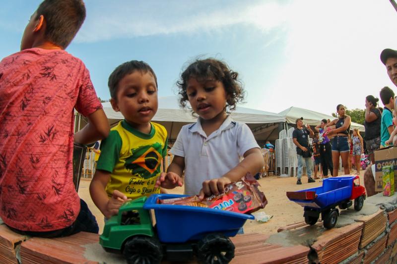 Campanha 'Doe brinquedos, ganhe sorrisos' liderada pela primeira-dama Taiana Lima alegra 10 mil crianças