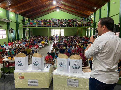 Mateus Assayag enaltece trabalho dos pescadores de Parintins e os 15 anos do Sindpesca