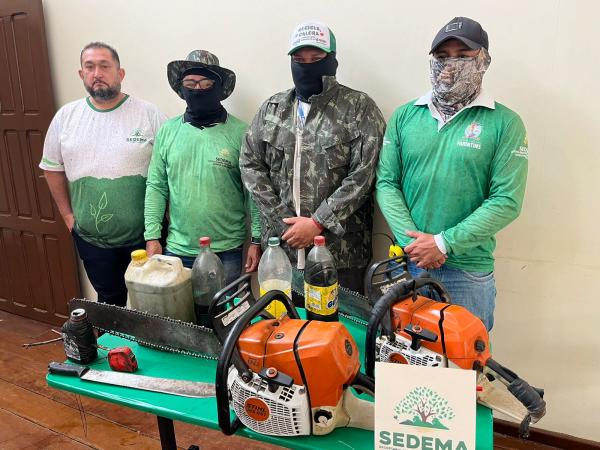 Fiscais da Sedema apreendem motosserras utilizadas na derrubada de castanheiras na Ocupação Teixeirão 