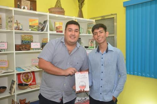 Prêmio Jovens Escritores para alunos da rede ensino de Parintins é proposto por Alex Garcia